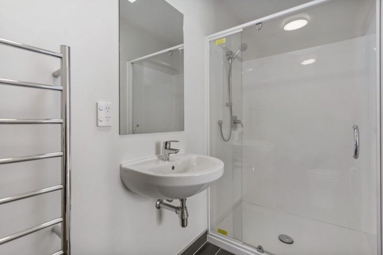 Photo of property in 87 Grove Road, Papakura, 2110