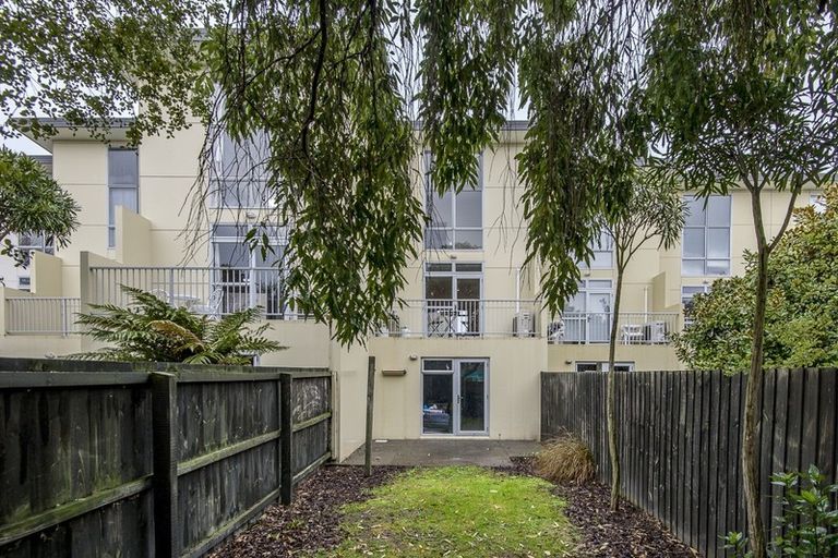 Photo of property in 8/54 Champion Street, Edgeware, Christchurch, 8013