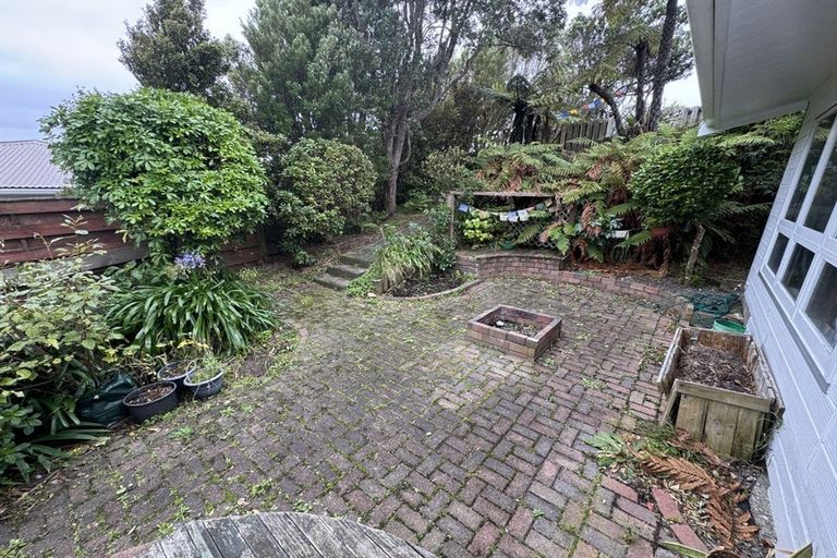 Photo of property in 9 Versailles Street, Karori, Wellington, 6012