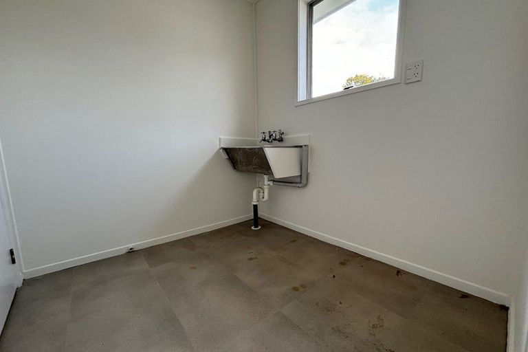 Photo of property in 2 Hobman Place, Manurewa, Auckland, 2102