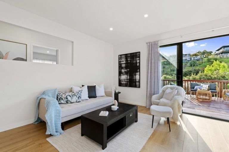 Photo of property in 24 Kahu Close, Orewa, 0931