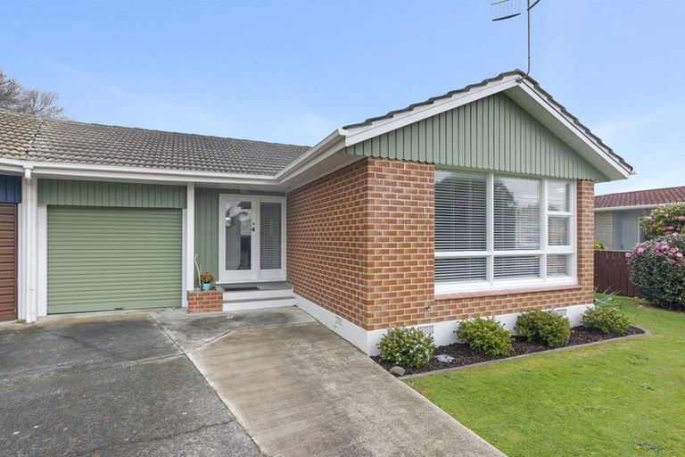Photo of property in 1a Leybourne Avenue, Waikanae, 5036