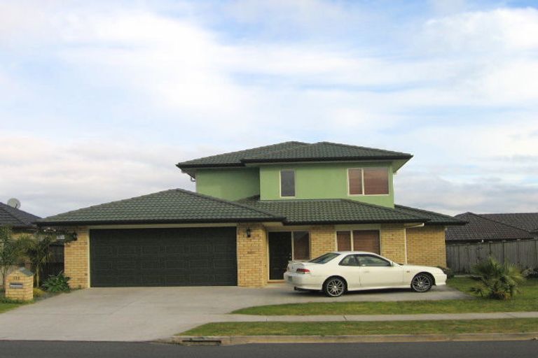 Photo of property in 136 Gracechurch Drive, Flat Bush, Auckland, 2016