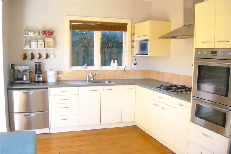 Photo of property in 12 Jacobs Street, St Albans, Christchurch, 8014