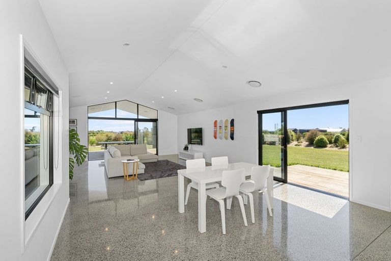 Photo of property in 18 Oriwa Lane, Levin, 5571
