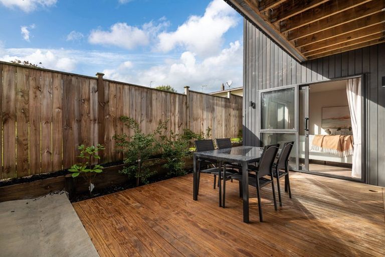 Photo of property in 21e Montgomery Avenue, Belmont, Auckland, 0622