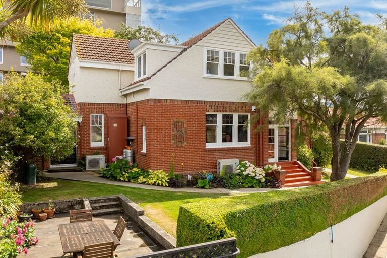 Photo of property in 5 Falkland Street, Maori Hill, Dunedin, 9010