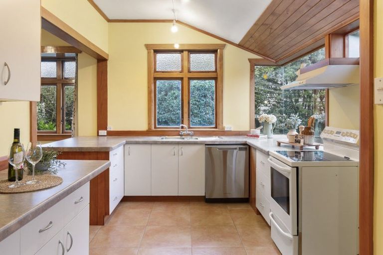 Photo of property in 60 Stanley Avenue, Palmerston North, 4414