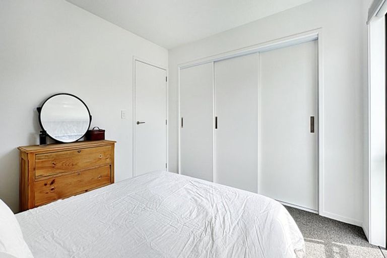 Photo of property in 30 Cessna Crescent, Mangere, Auckland, 2022