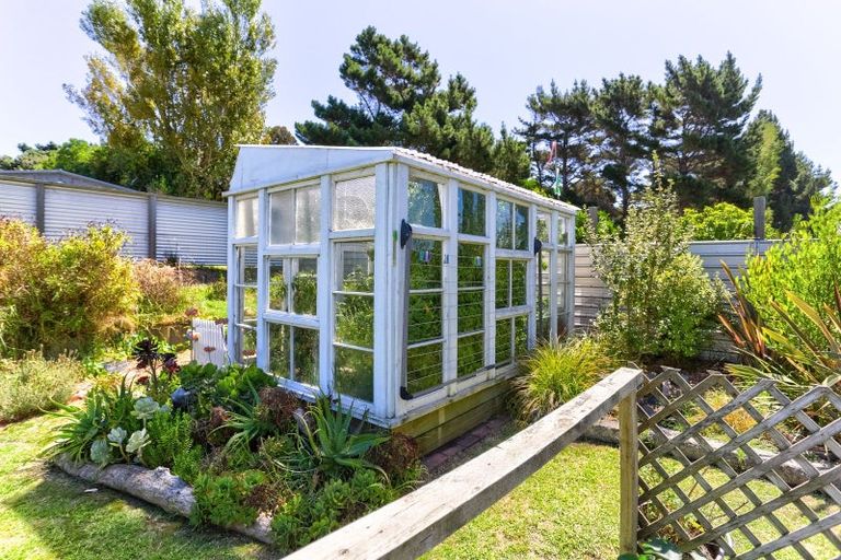 Photo of property in 29 Manuka Street, Castlecliff, Whanganui, 4501