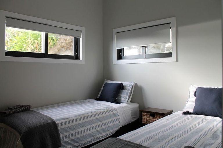 Photo of property in 442 The Esplanade, Island Bay, Wellington, 6023