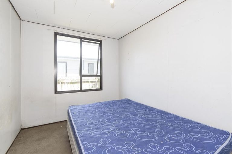 Photo of property in 12 Cameron Place, Ranui, Auckland, 0612