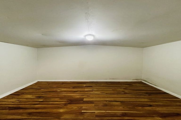Photo of property in 30 Ferry Parade, Herald Island, Auckland, 0618
