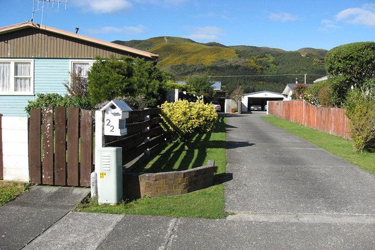 Photo of property in 22 Matthews Road, Wainuiomata, Lower Hutt, 5014