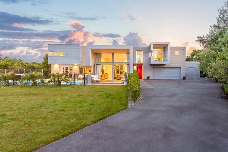 Photo of property in 5 Roderick Alleyn Lane, Papanui, Christchurch, 8052