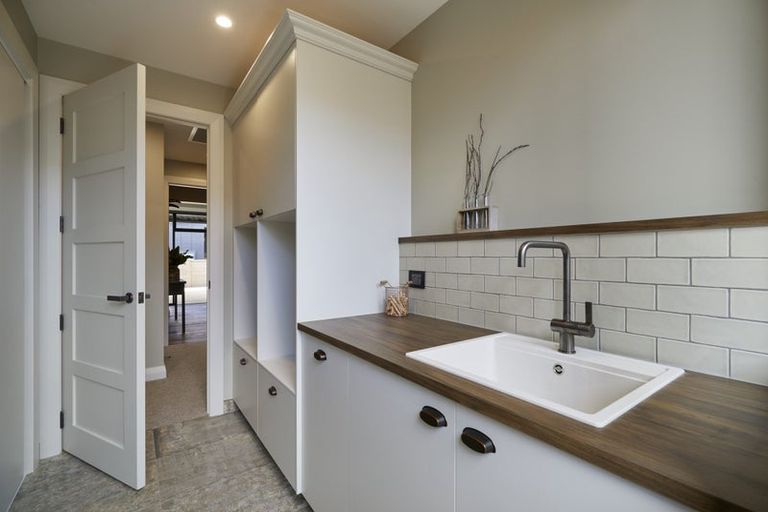 Photo of property in 158 Lakes Boulevard, Pyes Pa, Tauranga, 3112