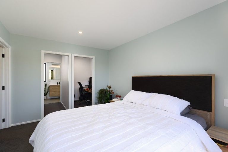 Photo of property in 32 Huntaway Close, Stoke, Nelson, 7011