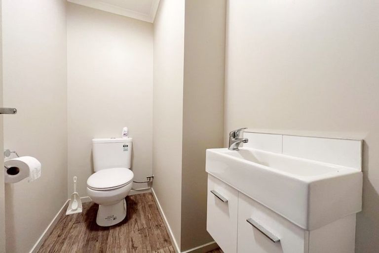 Photo of property in 108u2 Old Farm Road, Hamilton East, Hamilton, 3216