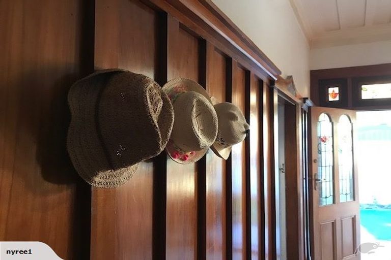 Photo of property in 108 Freyberg Street, Lyall Bay, Wellington, 6022