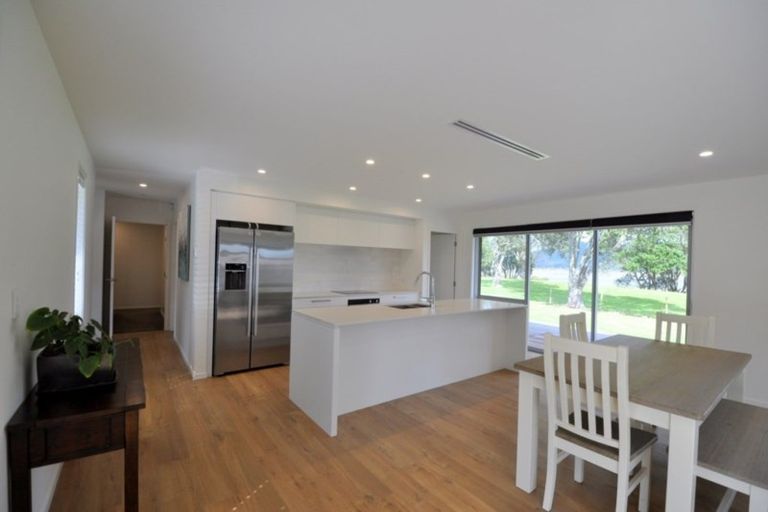 Photo of property in 71 Tangiteroria Lane, Pauanui, Hikuai, 3579