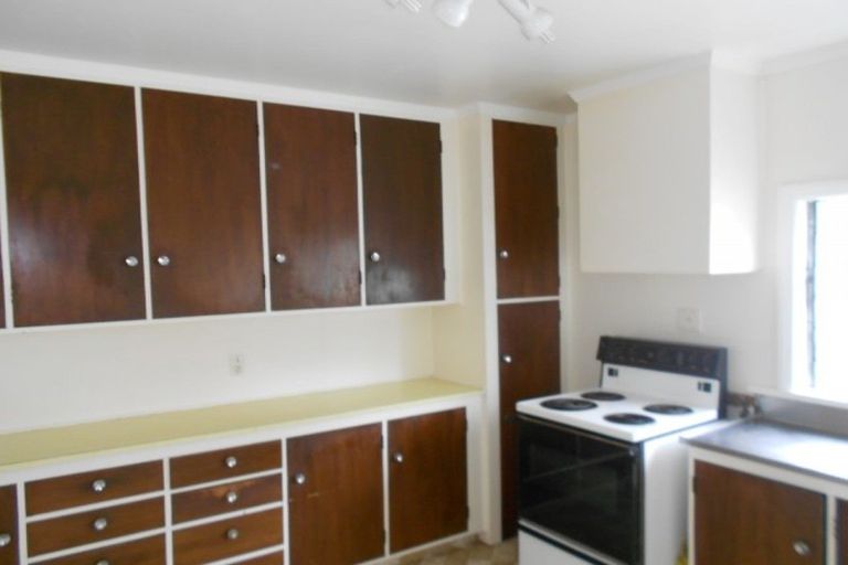 Photo of property in 28 Worcester Street, West End, Palmerston North, 4410