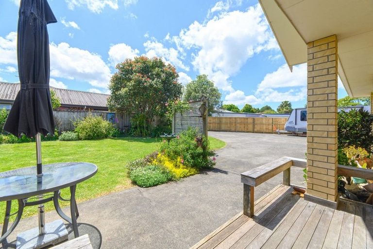 Photo of property in 6 Rays Way, Tuakau, 2121