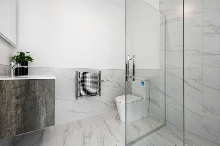 Photo of property in 1/37 Mansel Avenue, Hillcrest, Hamilton, 3216