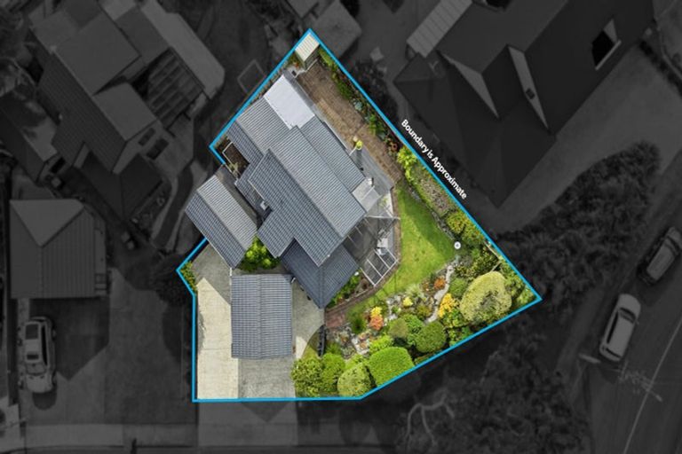 Photo of property in 2/1a Basilton Close, Bucklands Beach, Auckland, 2012