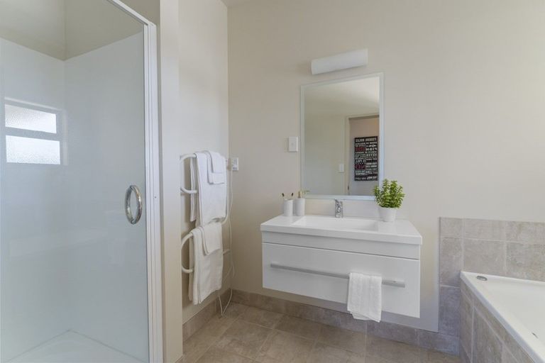 Photo of property in 27 Nelson Street, Foxton Beach, Foxton, 4815