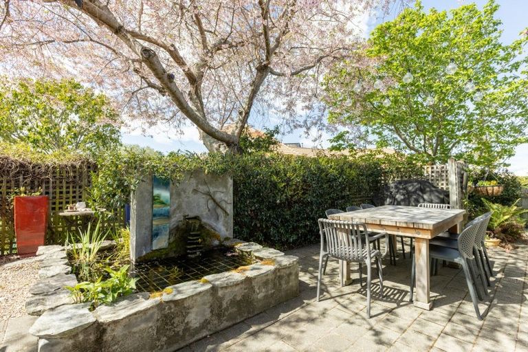 Photo of property in 30 Pukekura Place, Taradale, Napier, 4112