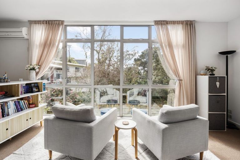 Photo of property in 59u6 Mortimer Terrace, Brooklyn, Wellington, 6021