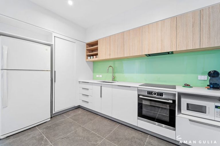 Photo of property in 1 Buscomb Avenue, Henderson, Auckland, 0610