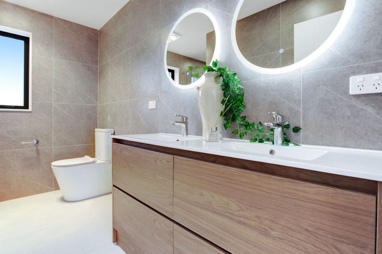 Photo of property in 73d Salamanca Road, Sunnynook, Auckland, 0620