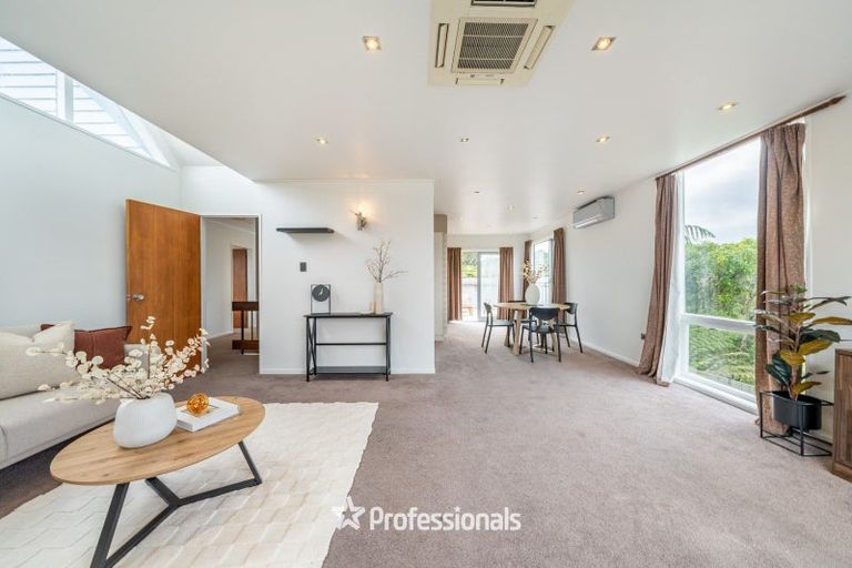 Photo of property in 3 Lone Tree Grove, Kelson, Lower Hutt, 5010