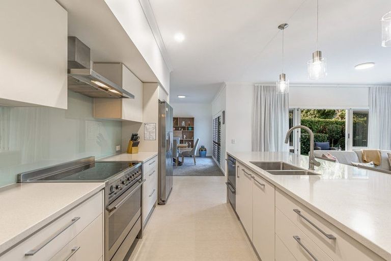 Photo of property in 18 Kensington Drive, Orewa, 0931