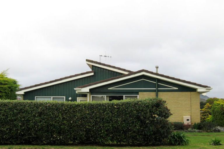 Photo of property in 2/198 Manly Street, Paraparaumu Beach, Paraparaumu, 5032