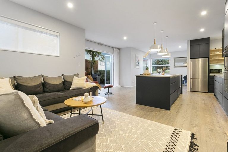 Photo of property in 45 De Havilland Road, Hobsonville, Auckland, 0616