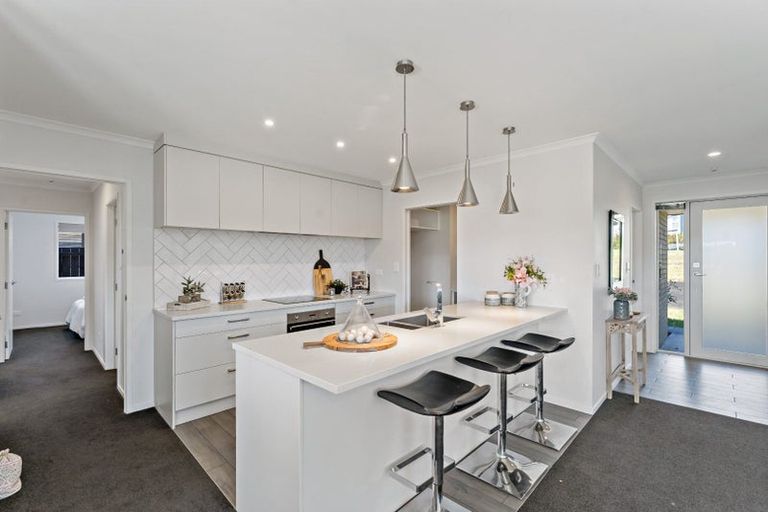 Photo of property in 8 Harriet Johnston Drive, Pokeno, 2402