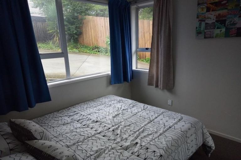 Photo of property in 20 Malmo Place, Massey, Auckland, 0614