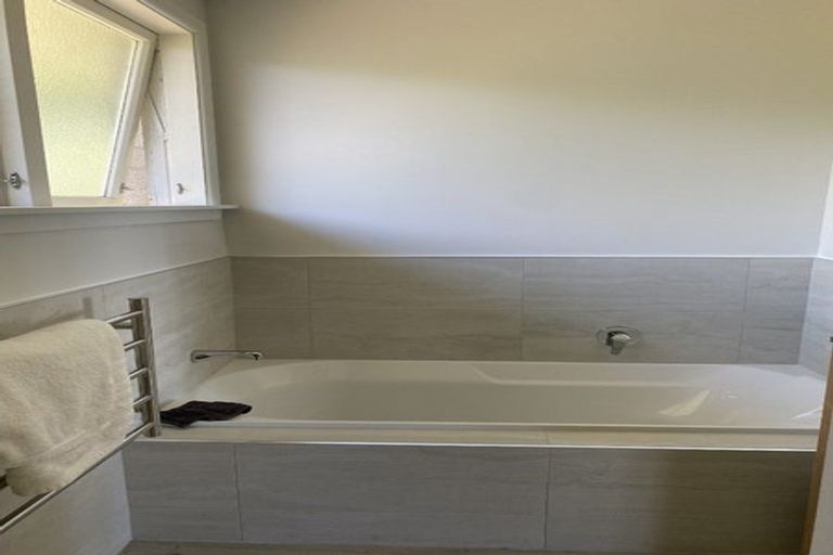 Photo of property in 25 Margaret Avenue, Havelock North, 4130