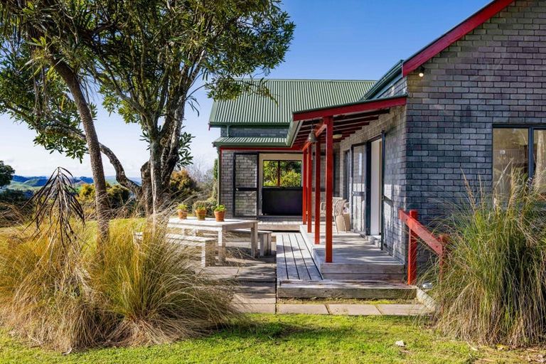 Photo of property in 569 Wortley Road, Waiongana, Inglewood, 4389