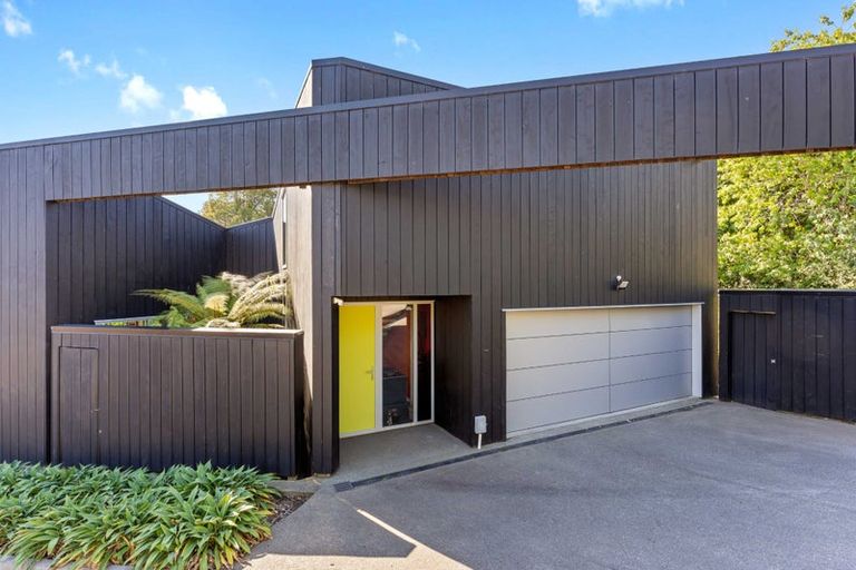 Photo of property in 118 Ngarara Road, Waikanae, 5036