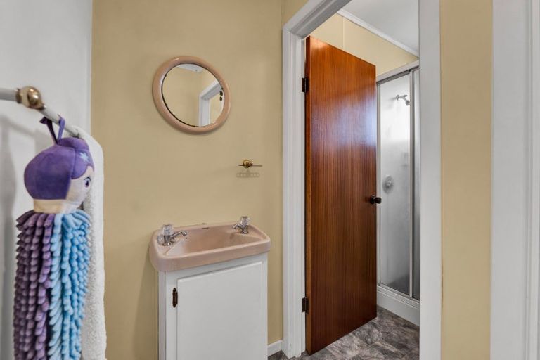 Photo of property in 101 Portia Street, Stratford, 4332