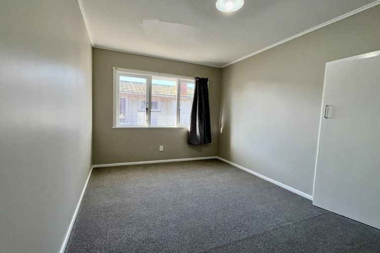 Photo of property in 130 Robertson Road, Mangere East, Auckland, 2024