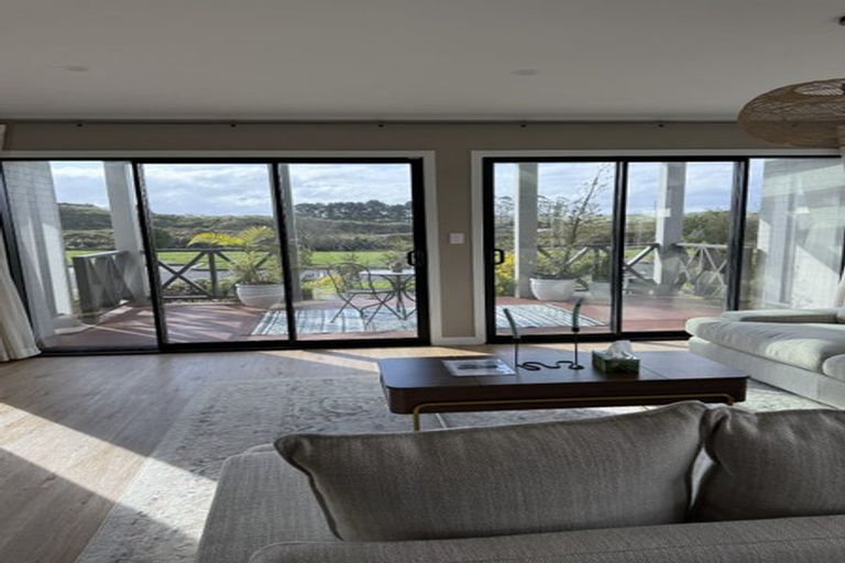 Photo of property in 86 Kahui Parade, Karaka, Papakura, 2113