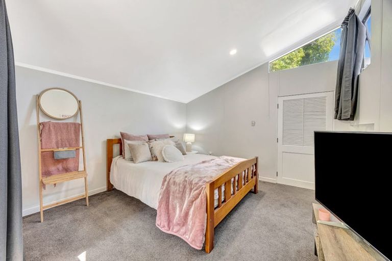 Photo of property in 8 Opoia Road, Hamilton East, Hamilton, 3216