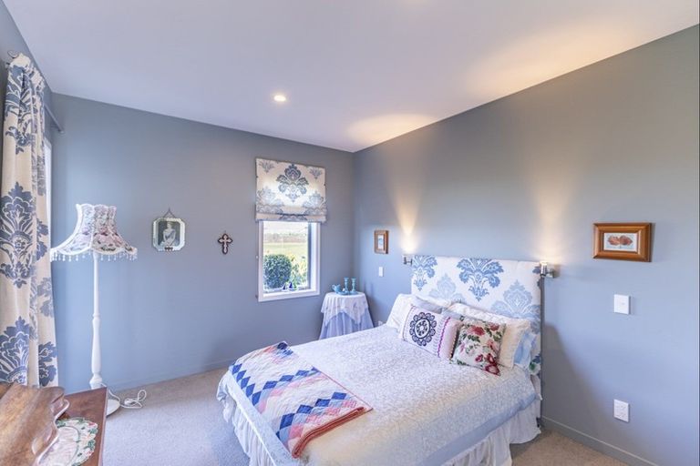 Photo of property in 2/30 Lindsay Road, Waipukurau, 4283