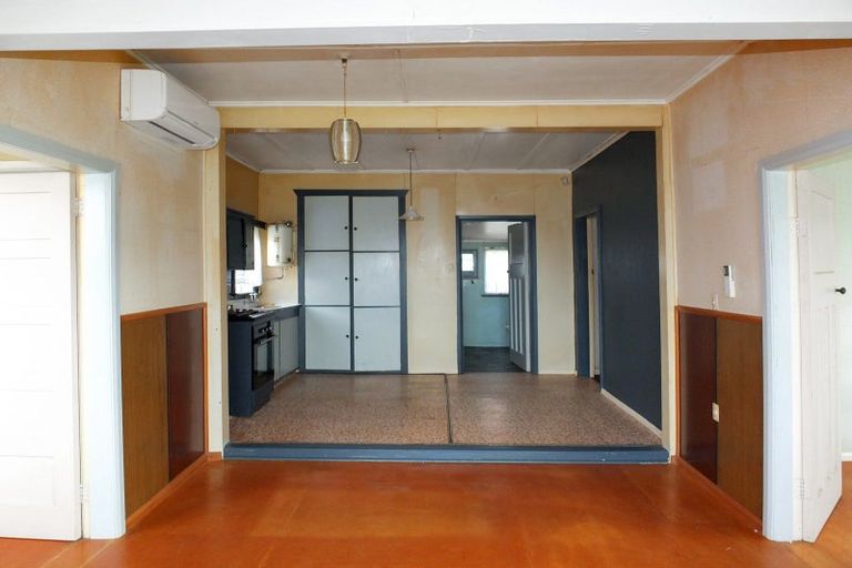 Photo of property in 46 Signal Street, Foxton Beach, Foxton, 4815