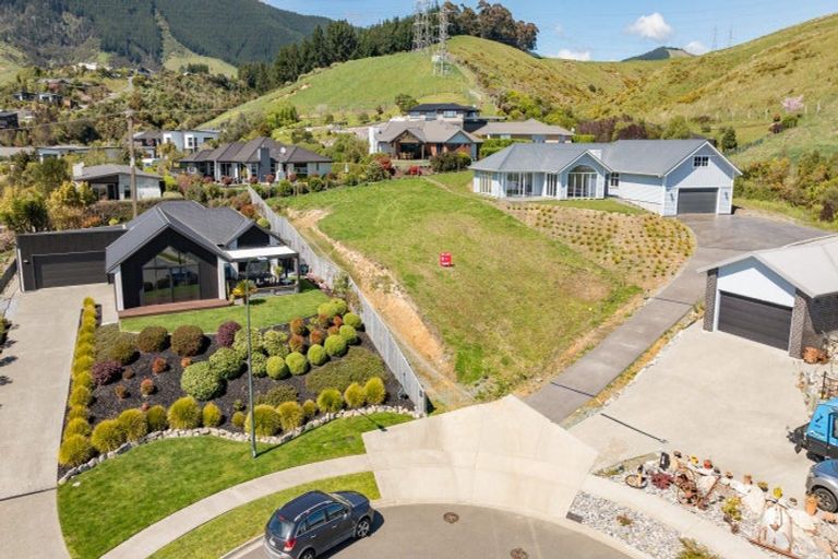 Photo of property in 32 Piwakawaka Drive, Stoke, Nelson, 7011