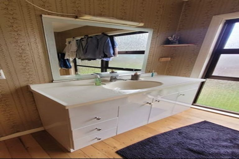 Photo of property in 1/12 Cambridge Road, Manurewa, Auckland, 2102